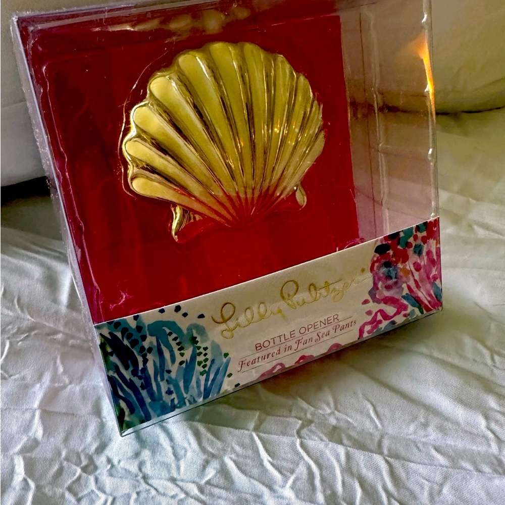 🐚 Lilly Pullitzer Shell Bottle Opener // Fan Sea Pants